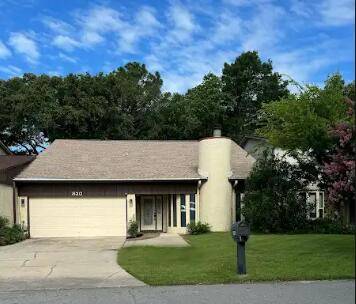 830 Holbrook Circle, Fort Walton Beach, FL 32547