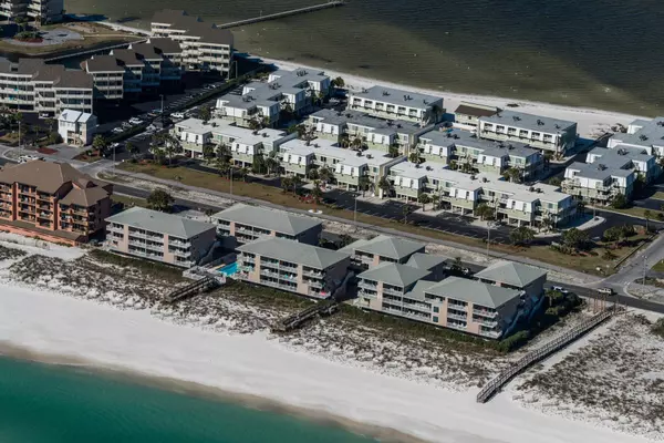 Pensacola Beach, FL 32561,1111 ft pickens Road  #521