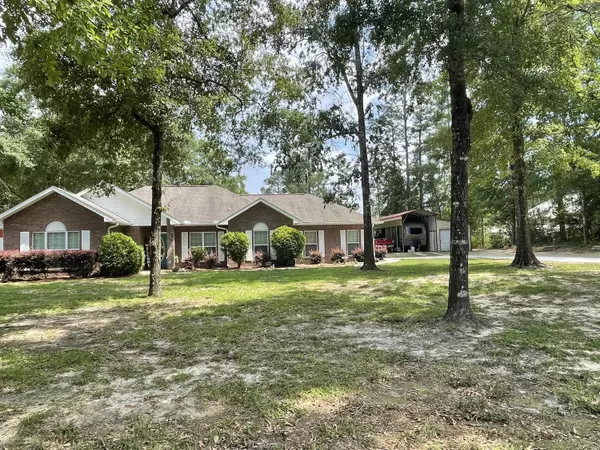 129 Quail Ridge Road, Defuniak Springs, FL 32435