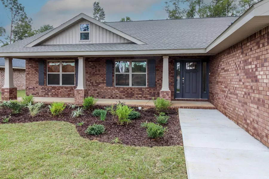 5909 Silvercrest Boulevard, Crestview, FL 32536