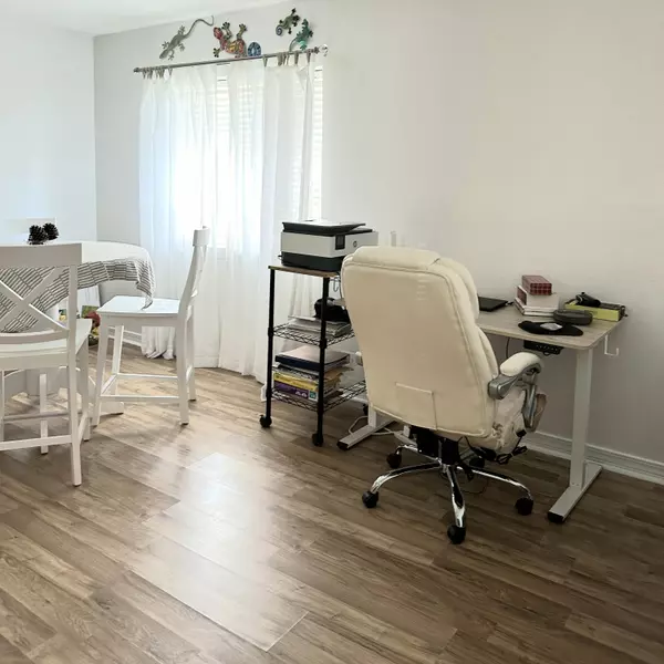 Shalimar, FL 32579,101 OLD FERRY Road  #9A