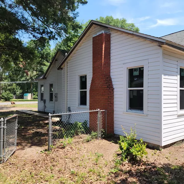 Crestview, FL 32536,253 E Hickory Avenue