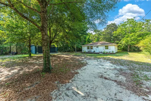 Defuniak Springs, FL 32433,431 Donna Lane