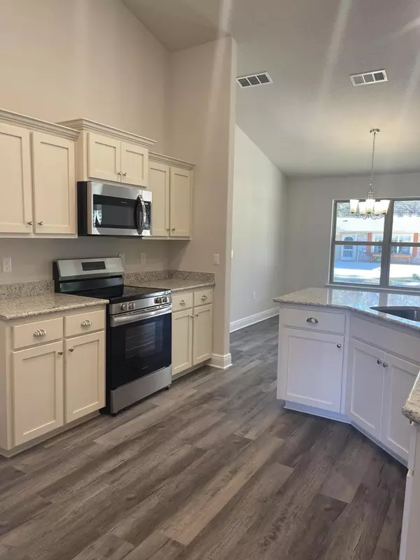 Crestview, FL 32536,5908 Silvercrest Boulevard