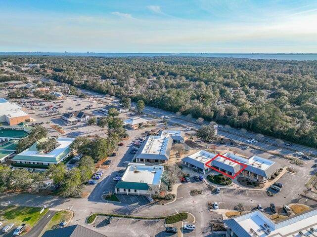 4400 FL-20  #206/208, Niceville, FL 32578