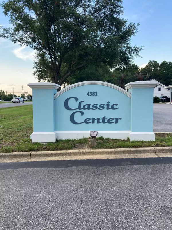 Crestview, FL 32536,4381 S Ferdon Boulevard  #1 & 2