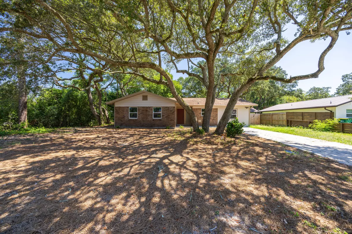 Shalimar, FL 32579,64 Oak Lane