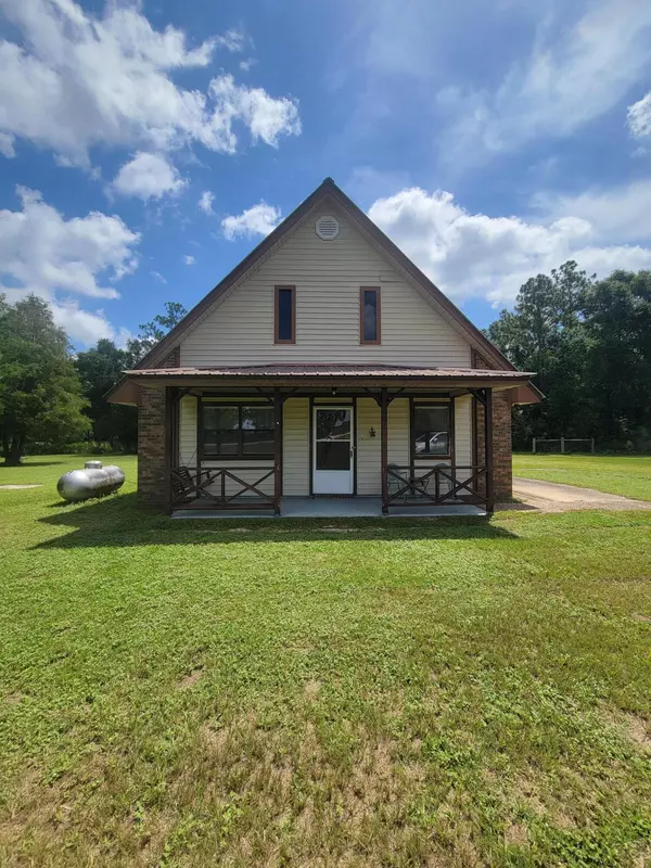 5338 N Us Highway 331, Defuniak Springs, FL 32433