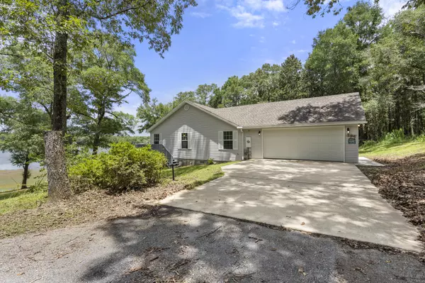 294 Holley King Road, Defuniak Springs, FL 32433