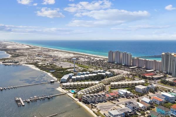 8520 Gulf Boulevard  #15, Navarre, FL 32566