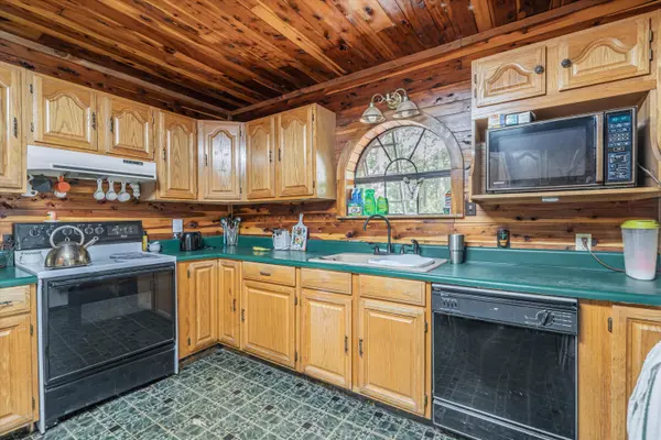 Laurel Hill, FL 32567,80 Wain Huckabee Road