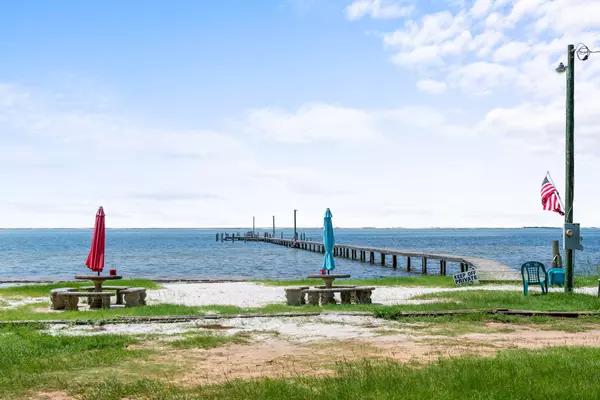 Gulf Breeze, FL 32563,1560 Sunny Oak Street