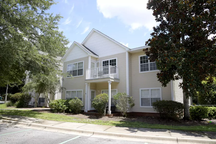 1501 N Partin Drive  #APT 217, Niceville, FL 32578