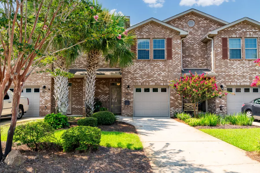 8867 Brown Pelican Circle, Navarre, FL 32566