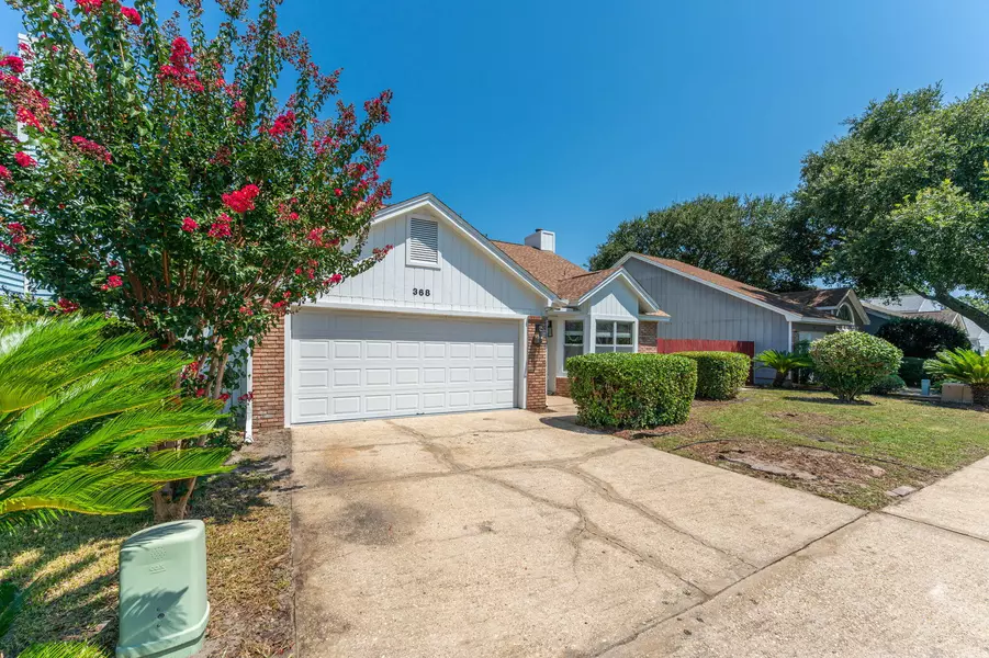 368 NW Canterbury Circle, Fort Walton Beach, FL 32548