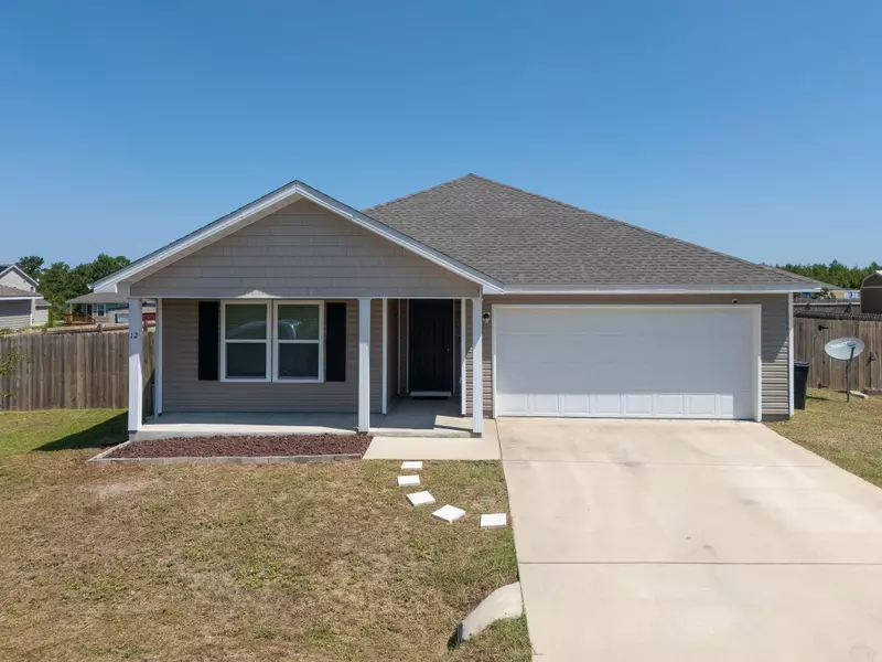 12 W Lockwood Way, Defuniak Springs, FL 32435