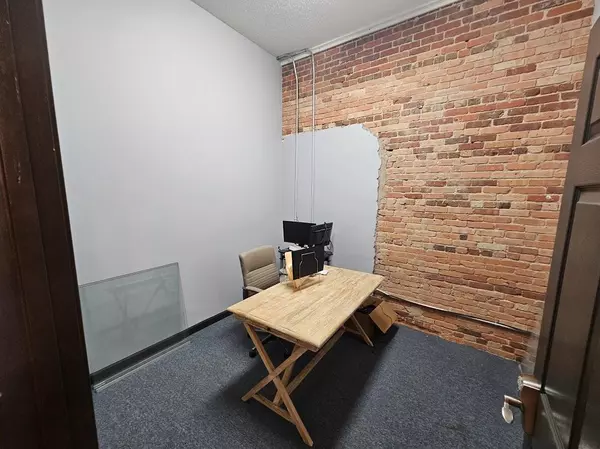 Crestview, FL 32536,104 Main Street