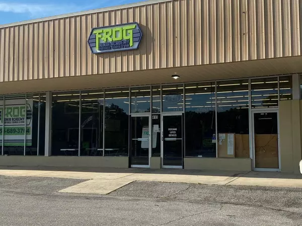 Crestview, FL 32536,410 W James Lee Boulevard