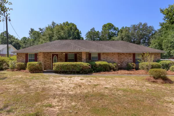 6049 Mayberry Lane, Milton, FL 32570