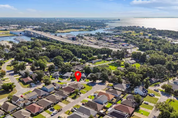 Pensacola, FL 32507,164 Cottage View Drive