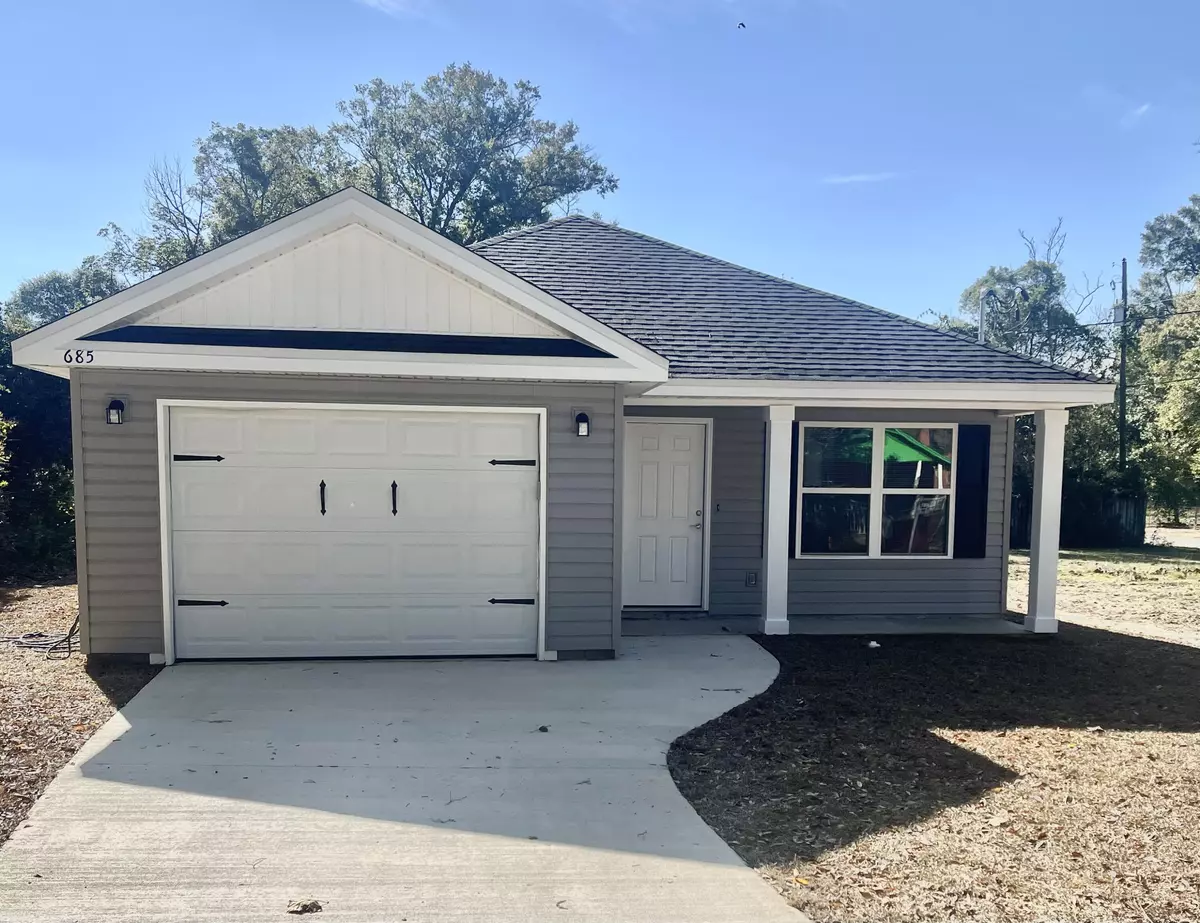 Crestview, FL 32536,685 W Walnut Avenue