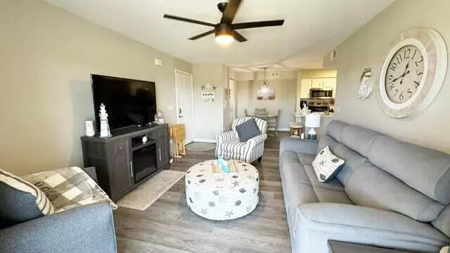 Destin, FL 32541,4000 Dancing Cloud Court  #18