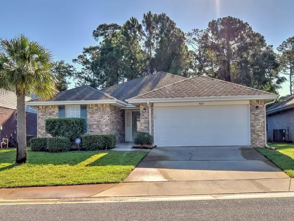 Mary Esther, FL 32569,925 Lajolla Lane