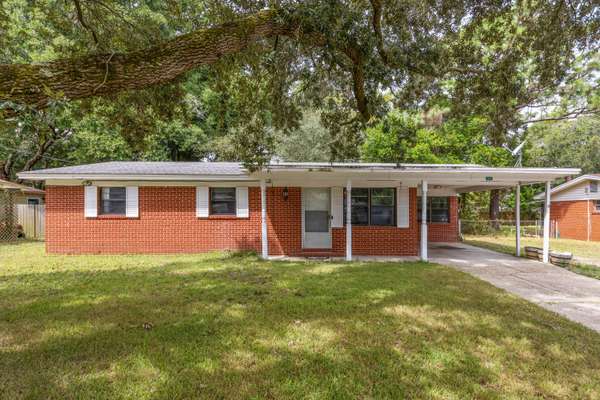 44 NW Hemlock Drive,  Fort Walton Beach,  FL 32548