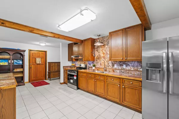 Carrabelle, FL 32322,606 W 3rd Street