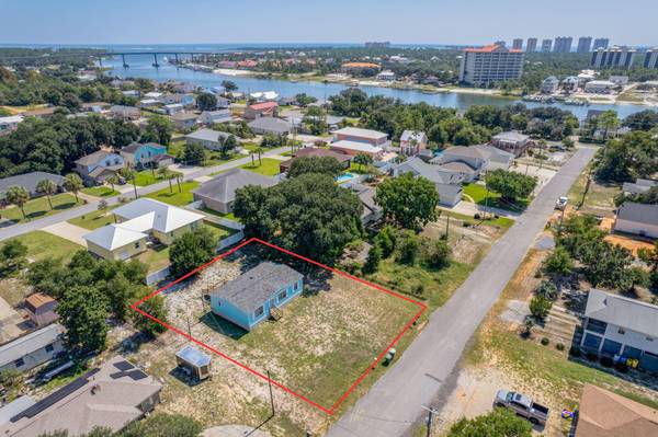 5790 Dune Avenue,  Pensacola,  FL 32507