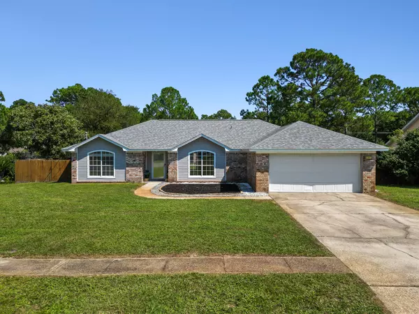 2357 Mary Anne Circle, Navarre, FL 32566