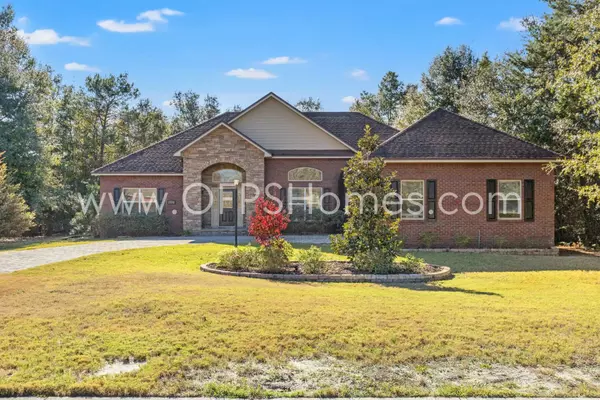 120 Lake Merial Boulevard, Southport, FL 32409