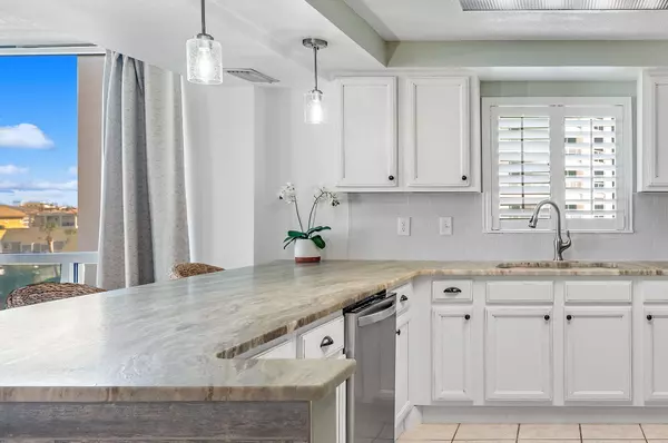 Destin, FL 32541,900 Gulf Shore Drive  #2051
