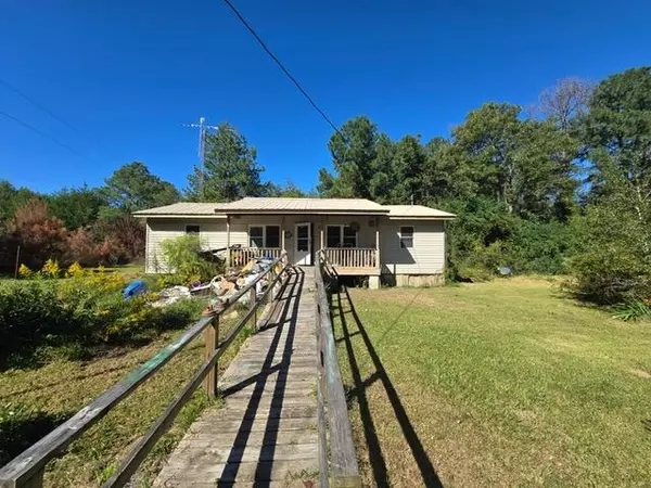 86 Poston Road, Defuniak Springs, FL 32433