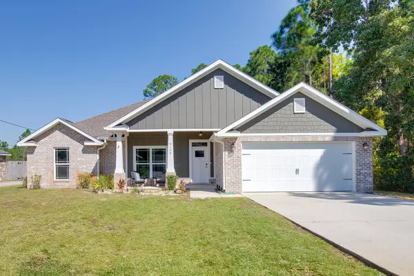 9138 E River Drive, Navarre, FL 32566