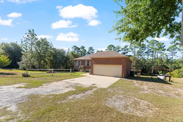 Crestview, FL 32539,4555 Wolf Track Ridge Road