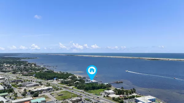 Navarre, FL 32566,8747 Navarre Parkway  #UNIT 402