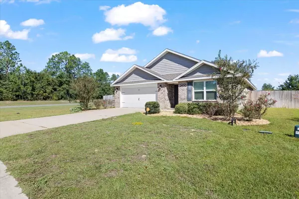 Crestview, FL 32539,404 Chickadee Street