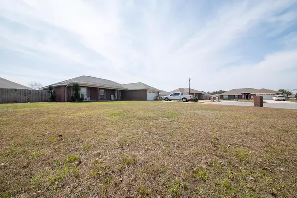 Navarre, FL 32566,9797 Parker Lake Circle