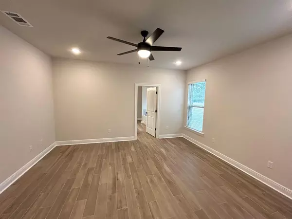 Freeport, FL 32439,232 W Tweet Street