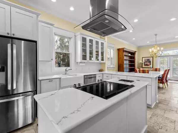 Miramar Beach, FL 32550,233 Rue Martine