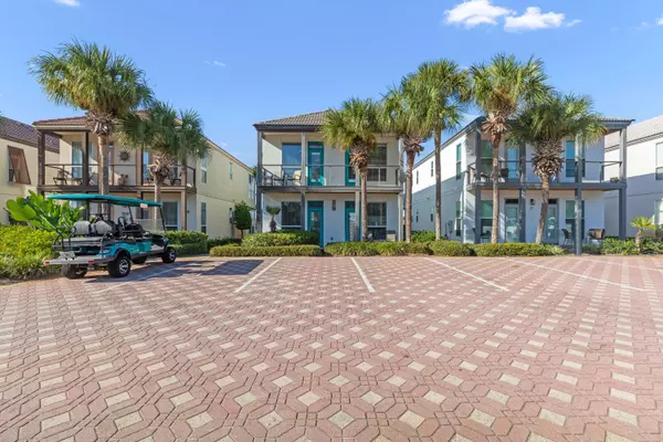 Destin, FL 32541,3551 Scenic Hwy 98  #20