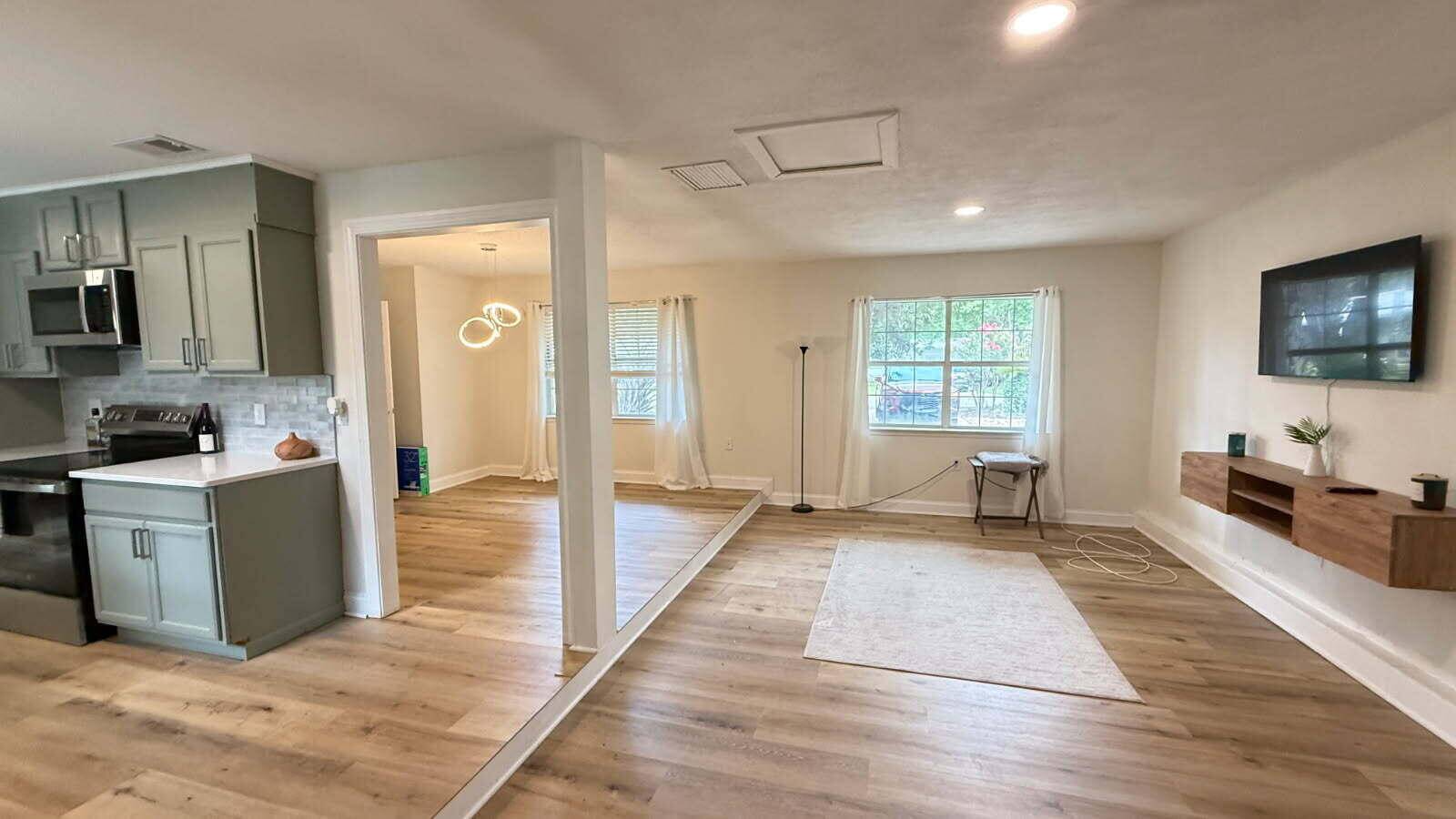 Fort Walton Beach, FL 32548,215 NE Buck Drive