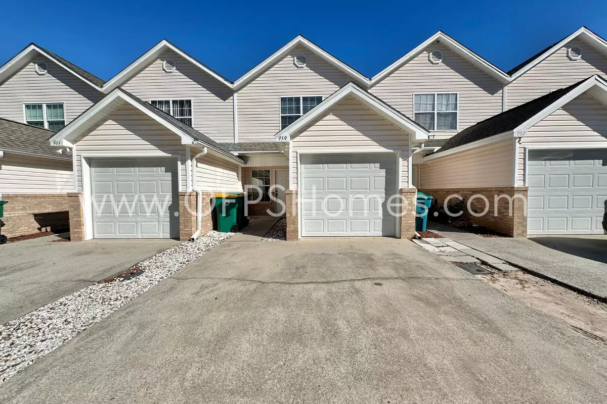 Fort Walton Beach, FL 32547,959 Scenic Oak Lane