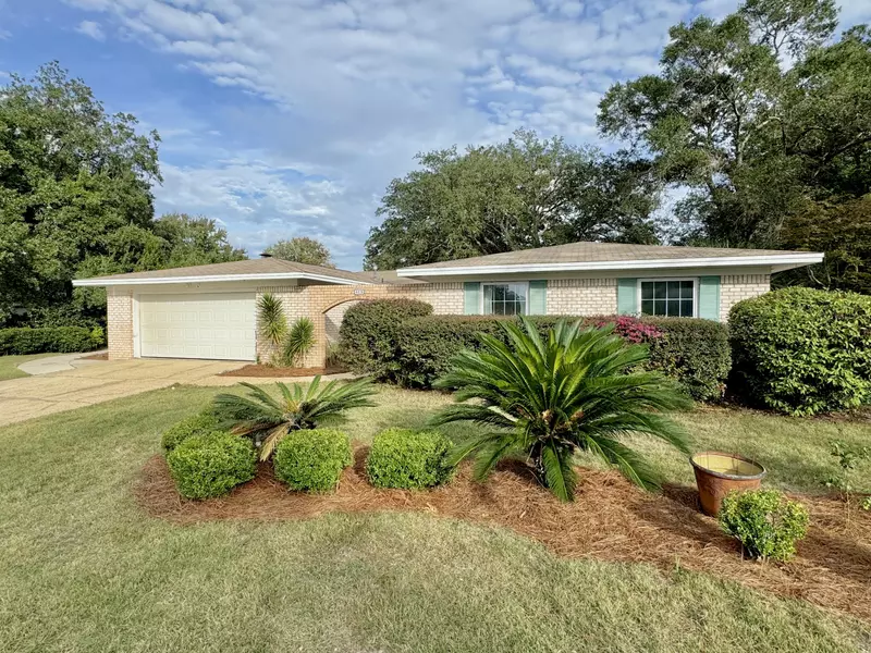 403 Cheyenne Circle, Fort Walton Beach, FL 32547