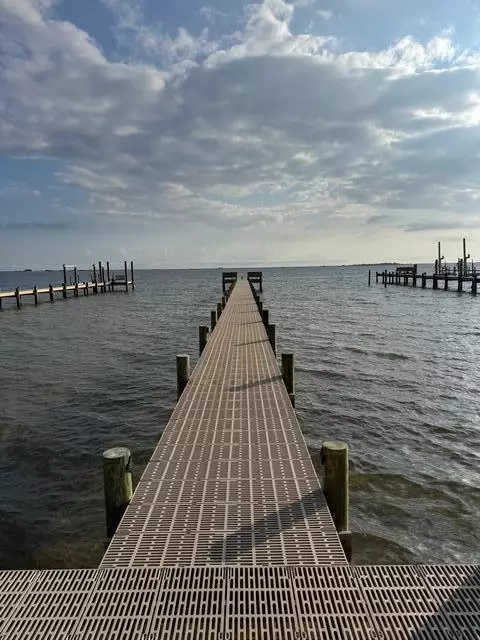Navarre, FL 32566,9071 Orlando Avenue