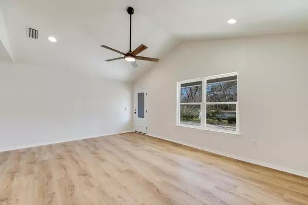 Laurel Hill, FL 32567,8086 Third Street