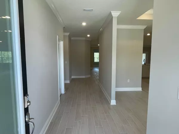 Freeport, FL 32439,143 Lake Vista Court