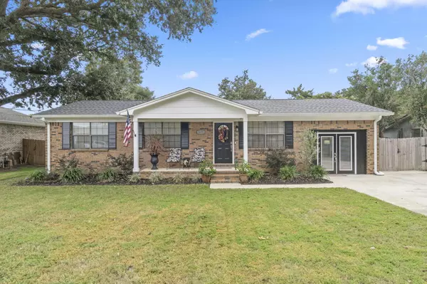 5471 Bonanza Street, Gulf Breeze, FL 32563