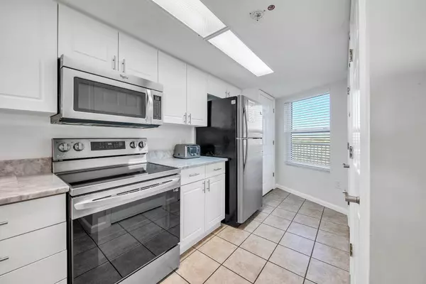 Fort Walton Beach, FL 32548,895 Santa Rosa Boulevard  #APT 505